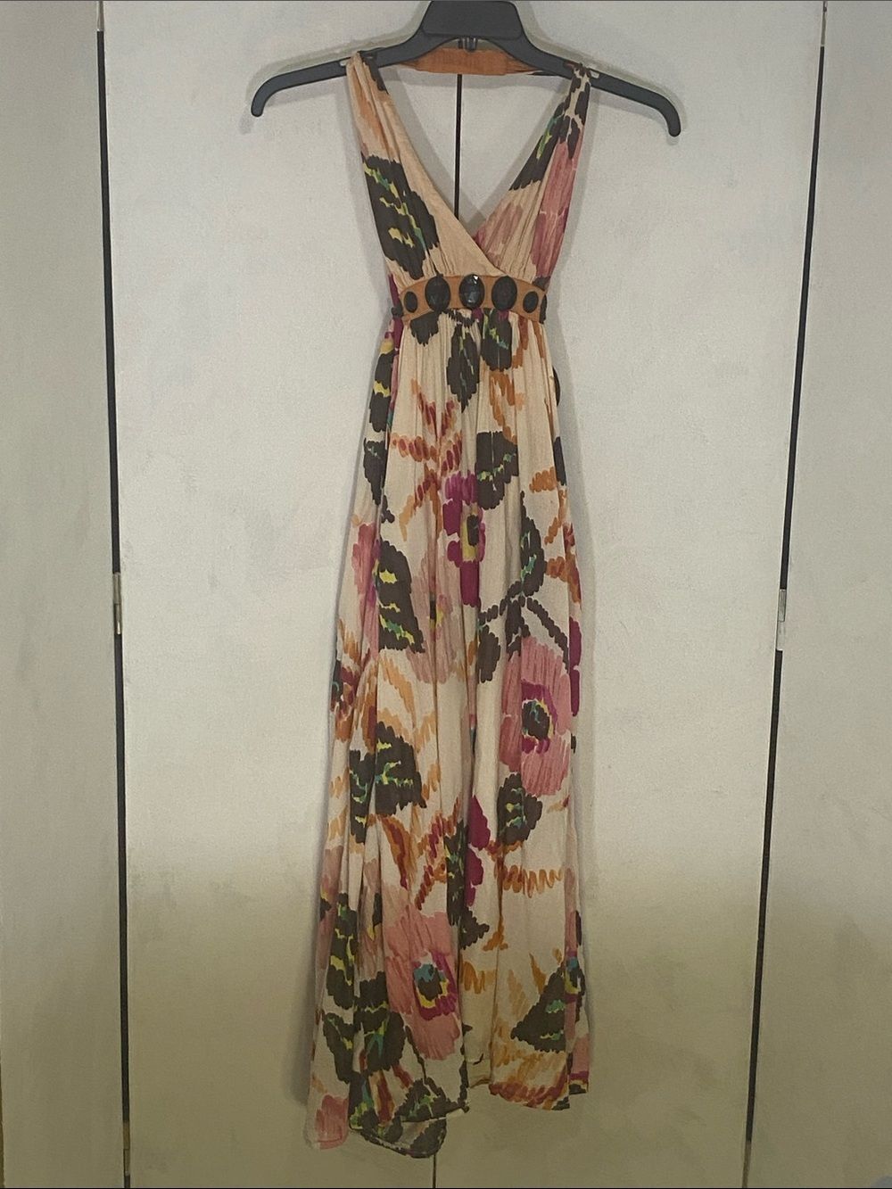 New Recruit Sleeveless Halter Top Floral Maxi Small Dress in Cream and Pink